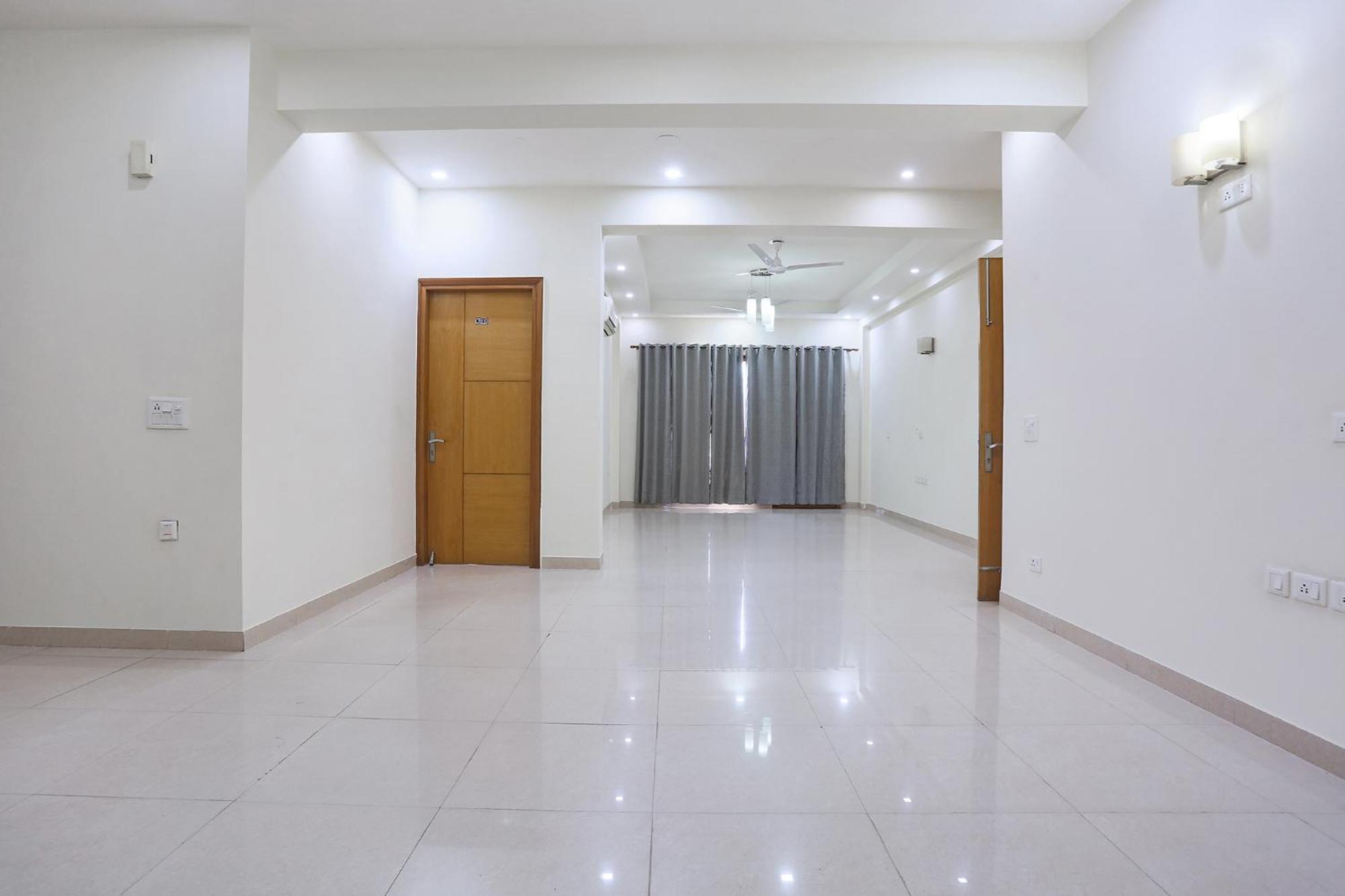 Fabhotel New Journey Hospitality Gurgaon Bagian luar foto