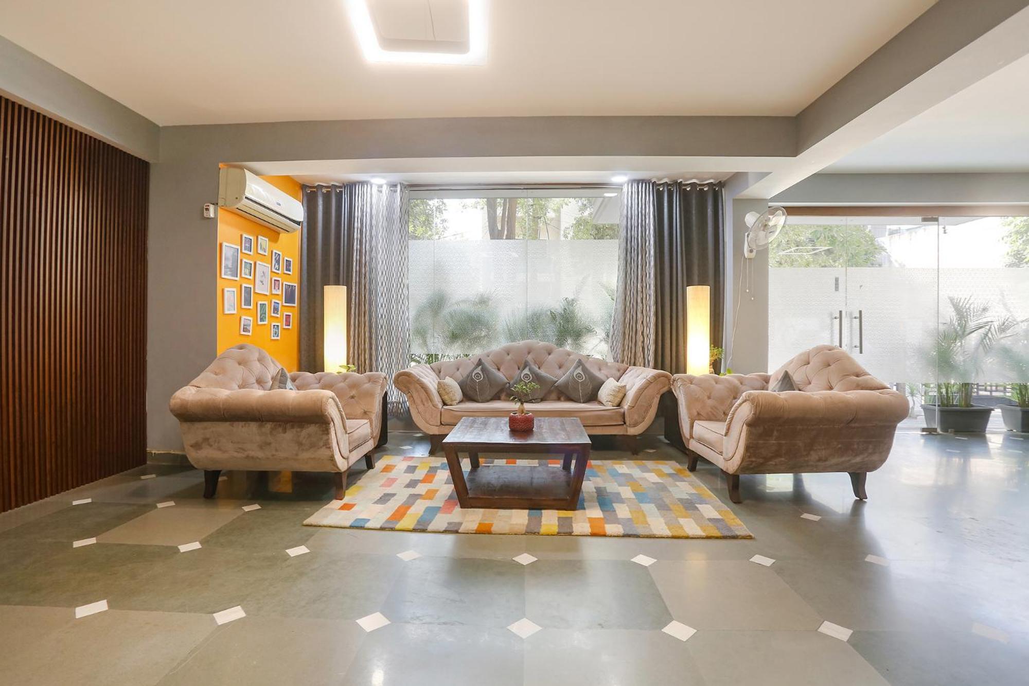 Fabhotel New Journey Hospitality Gurgaon Bagian luar foto